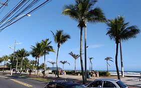 guaica - otima localização 05 pessoas - 200 mts da praia